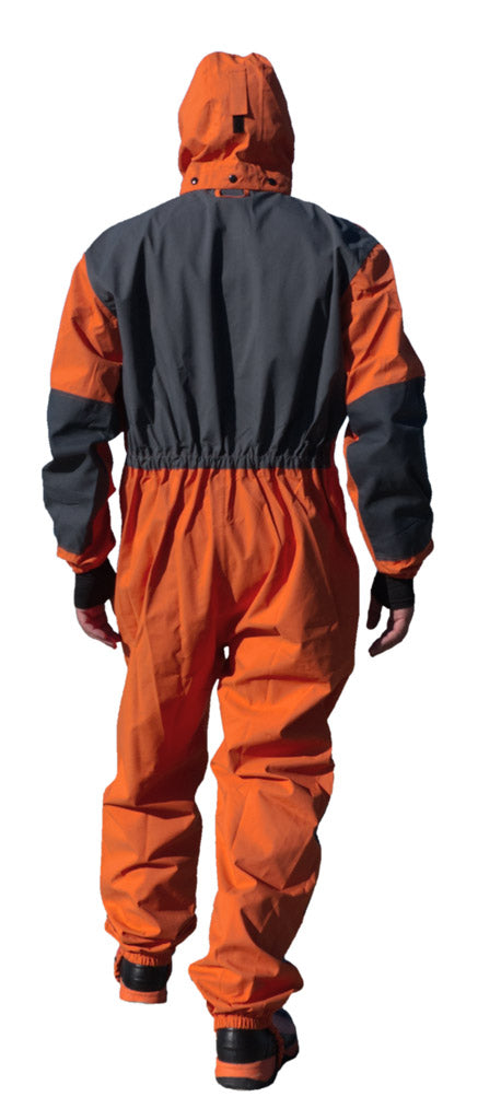 Man met het Blastsafe 15K straalpak aan (achterzijde)